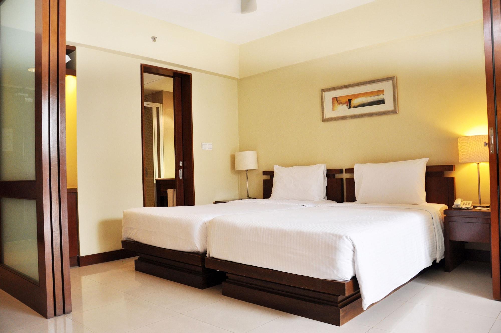 Hotel Avillion Admiral Cove à Port Dickson Extérieur photo