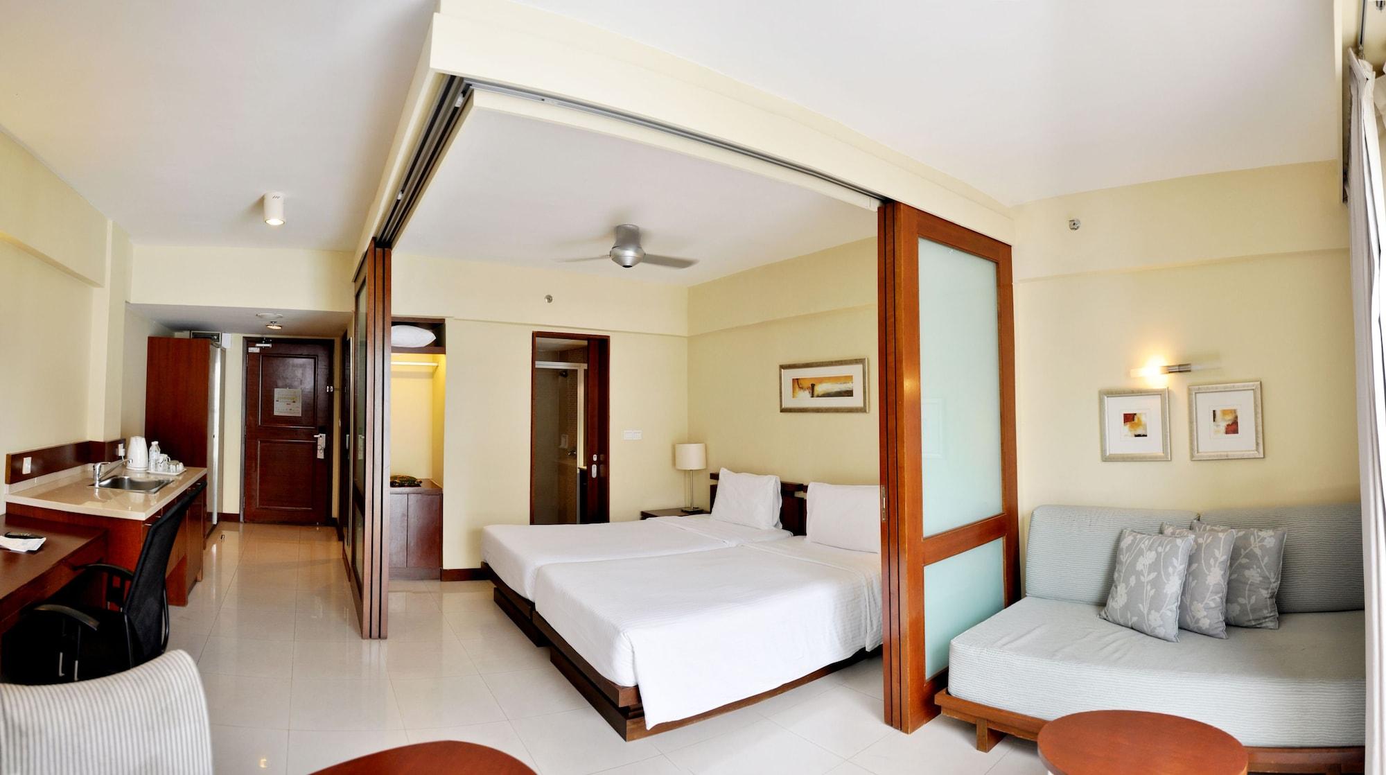 Hotel Avillion Admiral Cove à Port Dickson Extérieur photo